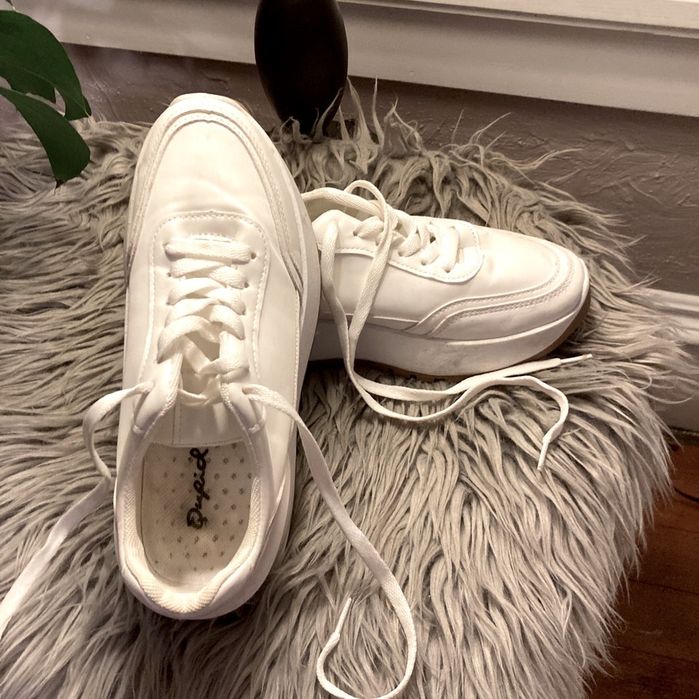 Women’s Shoes